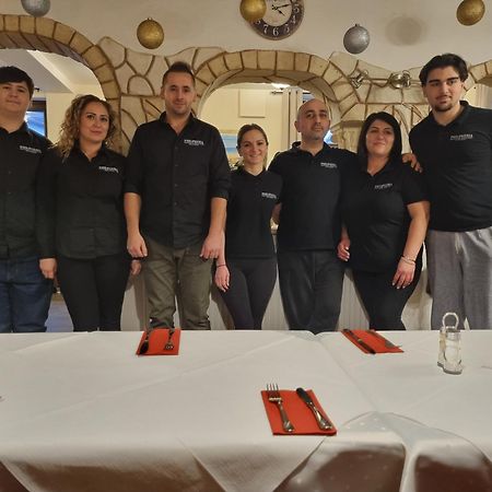 Hotel Deutsches Haus Aerzen Екстер'єр фото